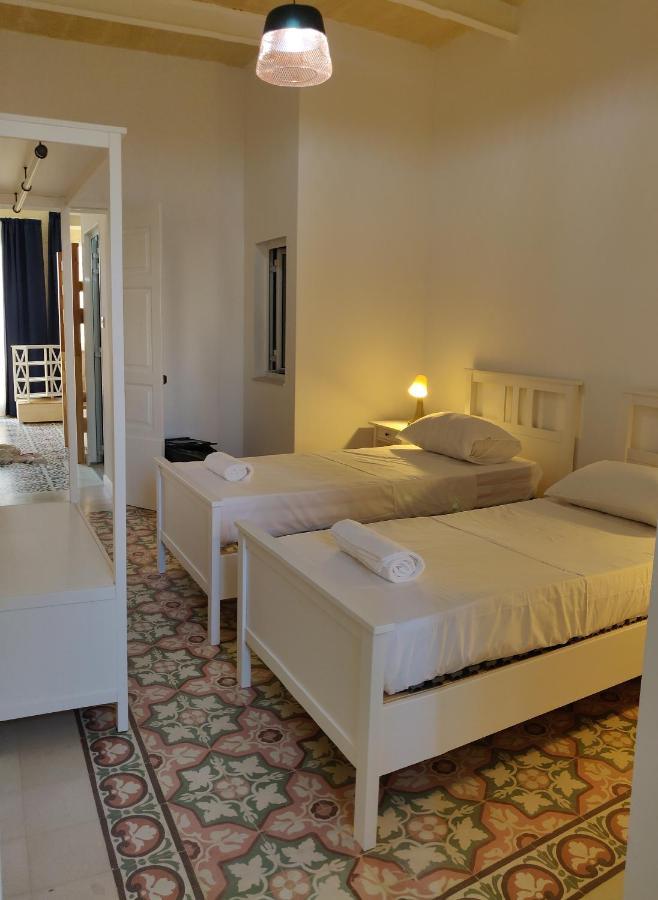 Walter'S B&B Gzira ภายนอก รูปภาพ