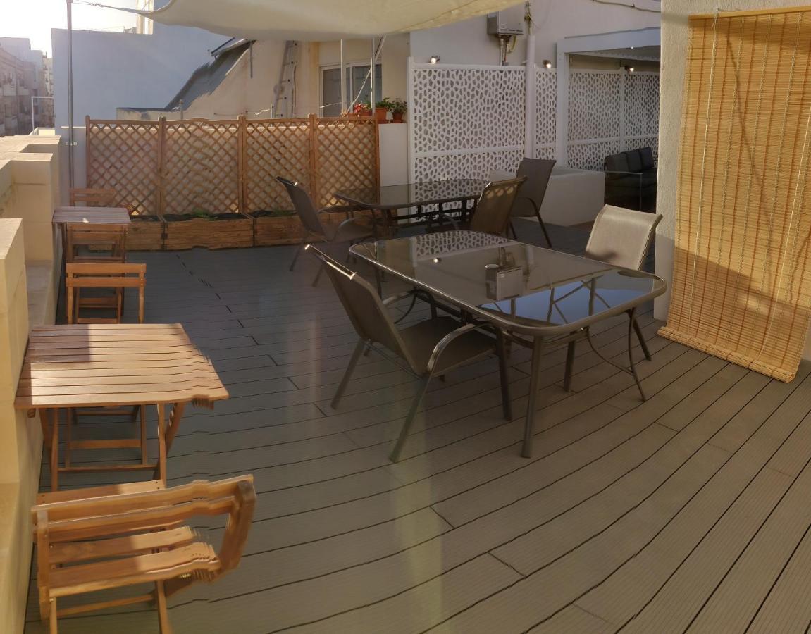 Walter'S B&B Gzira ภายนอก รูปภาพ