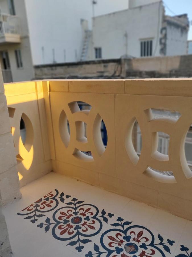 Walter'S B&B Gzira ภายนอก รูปภาพ